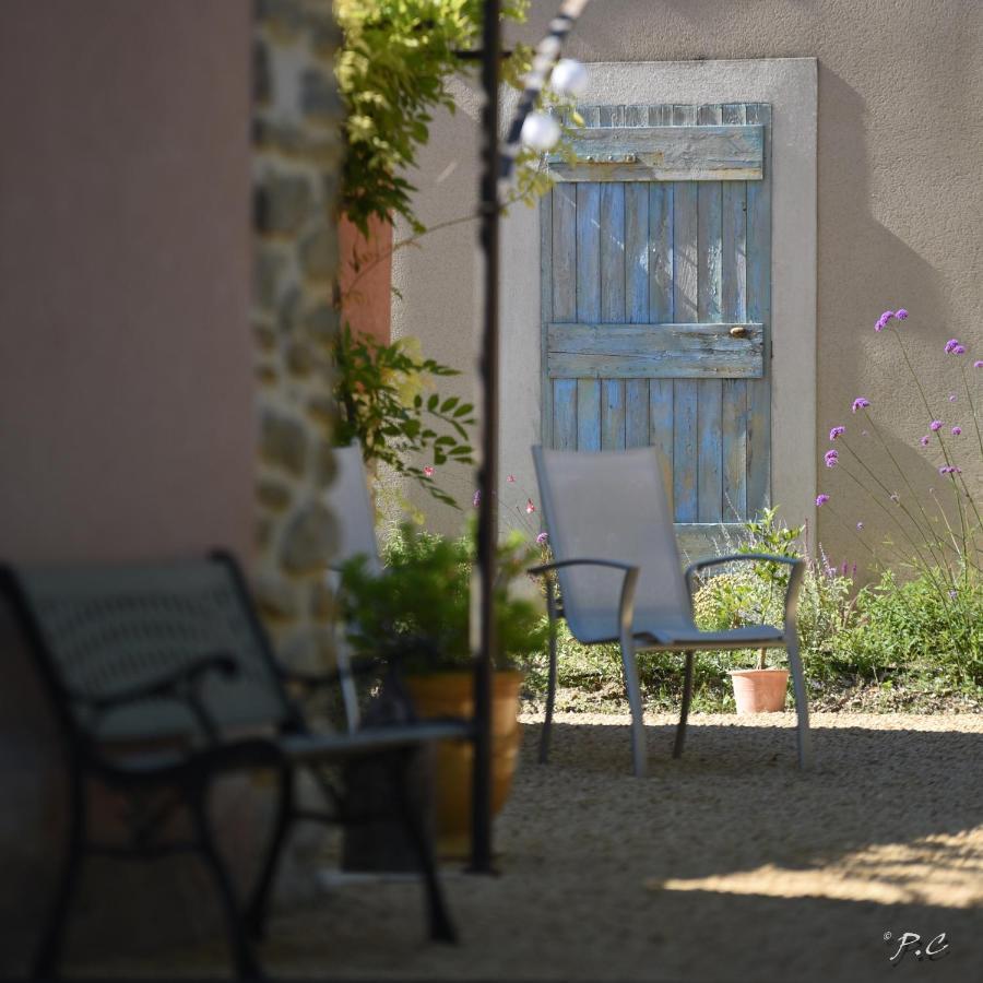 Le Mas Carre Seguret Bagian luar foto